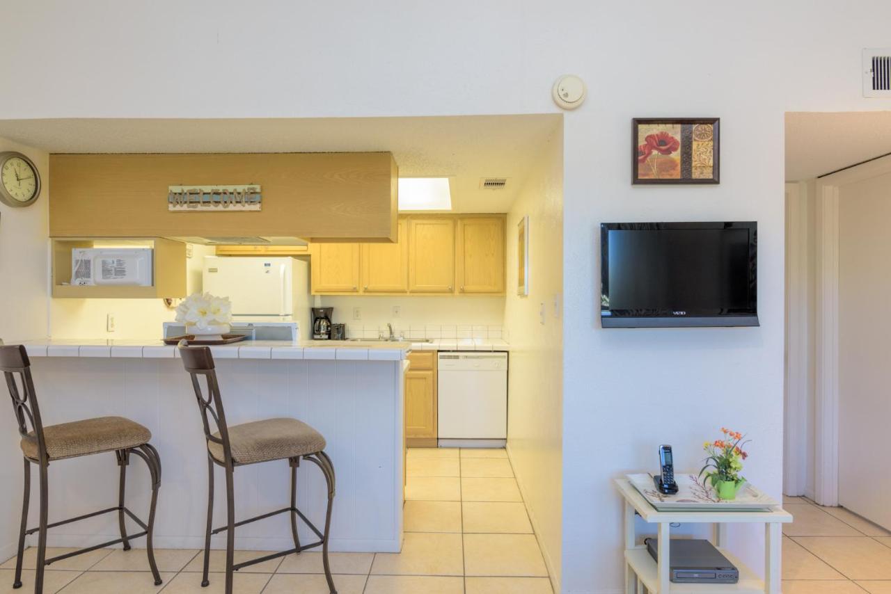 Tiki 202 Apartment Саут Падре Алънд Екстериор снимка