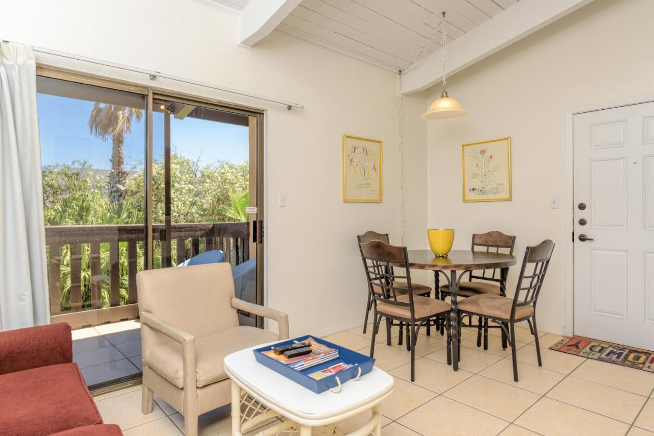 Tiki 202 Apartment Саут Падре Алънд Екстериор снимка